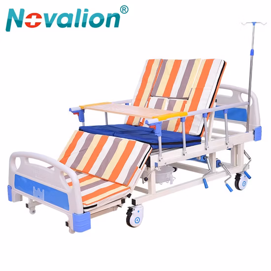 Prix ​​de vente en gros Manuel 3 fonctions de manivelle Positions Clinique médicale Hôpital Lit de soins infirmiers à domicile pour personnes âgées handicapées avec shampoing de toilette